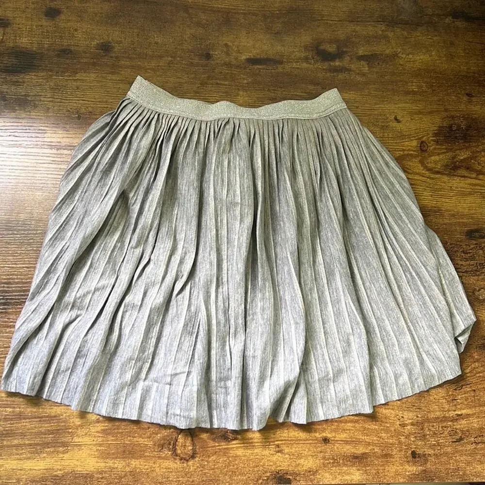 5 for $20 Justice Heathered Gray Shimmer Stripe Pleated A-Line Skirt